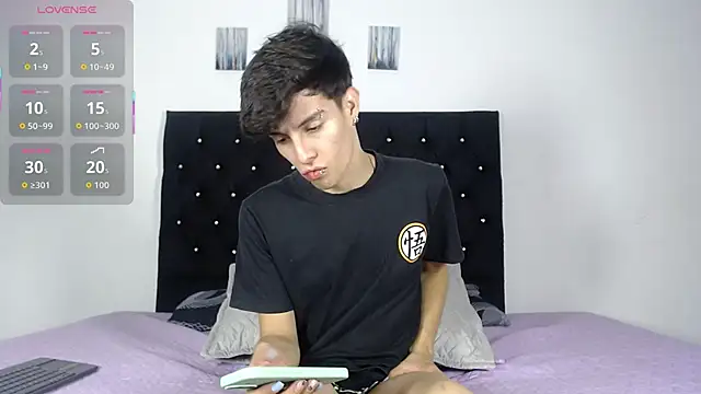 axxxel twink online show from 02-17-26, 01:14