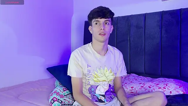 axxxel twink online show from 05-12-26, 02:19