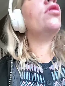 Snapshot of Amanda_Norsk chatting on 02-22-26, 10:17 Amanda Norsk online show from 02-22-26, 10:17