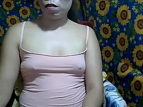 Snapshot of Sexy_HotPussy4u chatting on 05-07-26, 12:59 Sexy HotPussy4u online show from 05-07-26, 12:59