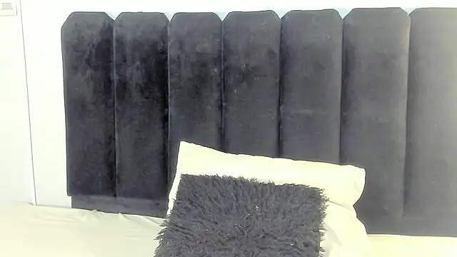 Amaranoir- online show from 04-14-26, 03:44