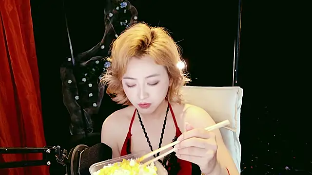 Lady-Mia777 online show from 03-04-26, 04:20