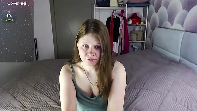 Snapshot of Aleksasamuii chatting on 02-23-26, 09:37 Aleksasamuii online show from 02-23-26, 09:37