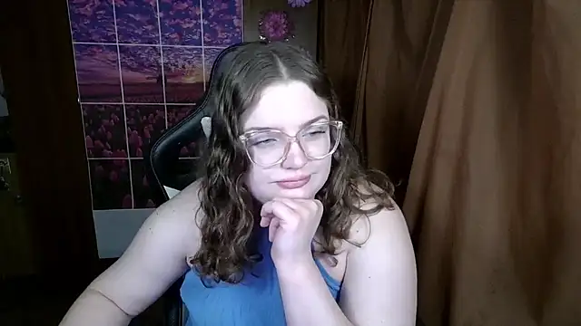 Snapshot of Teasing_Dora chatting on 05-13-26, 07:10 Teasing Dora online show from 05-13-26, 07:10
