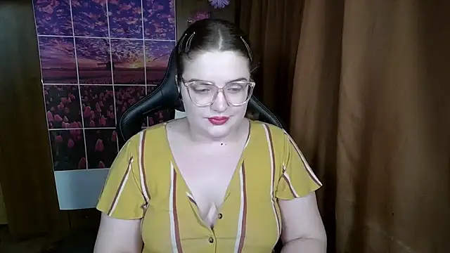 Snapshot of Teasing_Dora chatting on 04-28-26, 01:15 Teasing Dora online show from 04-28-26, 01:15
