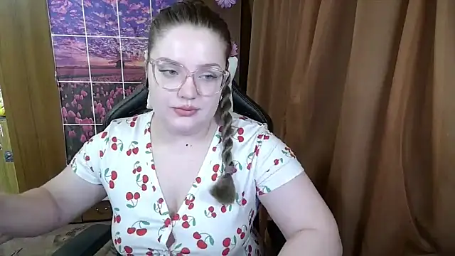 Snapshot of Teasing_Dora chatting on 04-29-26, 12:04 Teasing Dora online show from 04-29-26, 12:04