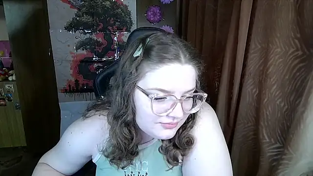 Teasing Dora online show from 03-12-26, 12:31