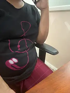 chubby couple456 online show from 06-15-26, 05:40