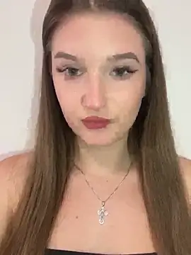Green eyes lady online show from 07-04-26, 03:49