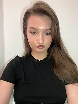 Green eyes lady online show from 05-08-26, 01:48