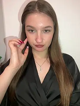 Green eyes lady online show from 05-07-26, 07:17