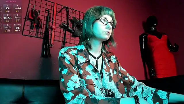 Snapshot of Scarle_Whisper chatting on 02-21-26, 01:29 Scarle Whisper online show from 02-21-26, 01:29