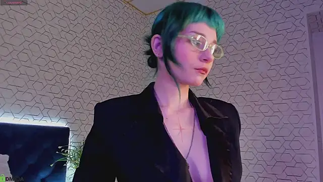 Scarle Whisper online show from 04-21-26, 09:16