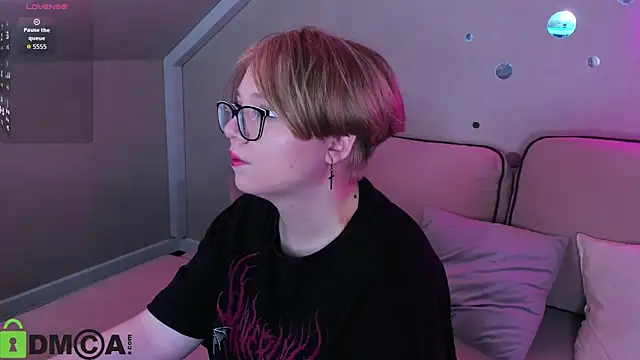 Snapshot of Lauraaa_Smith chatting on 02-26-26, 07:41 Lauraaa Smith online show from 02-26-26, 07:41