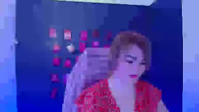 Snapshot of CuttieEmma chatting on 02-04-26, 01:17 CuttieEmma online show from 02-04-26, 01:17