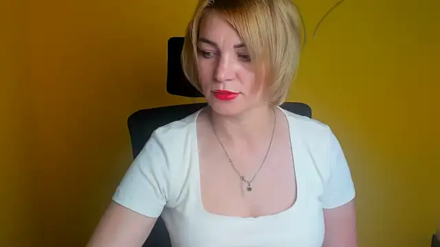 CuttieEmma online show from 07-03-26, 11:50