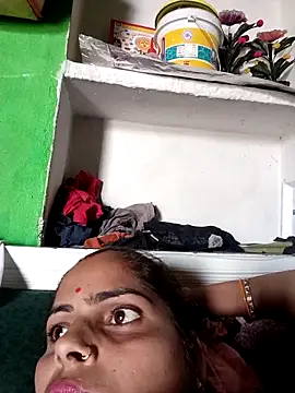 Priyakoli4568 online show from 04-13-26, 08:07