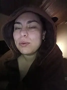 Kennya Rodriguez online show from 11-16-25, 08:02