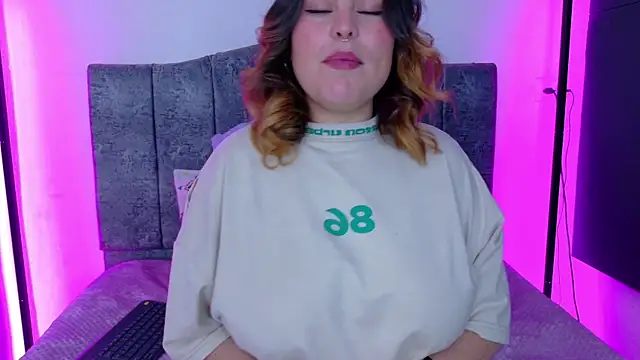 Kennya Rodriguez online show from 05-24-26, 02:11
