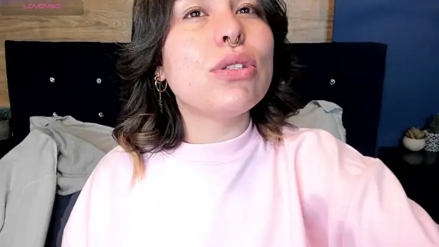 Snapshot of Kennya_Rodriguez chatting on 02-27-25, 10:44 Kennya Rodriguez online show from 02-27-25, 10:44