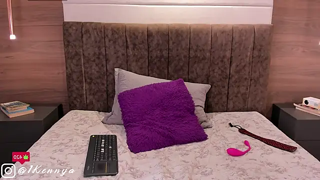 Snapshot of Kennya_Rodriguez chatting on 01-10-25, 04:22 Kennya Rodriguez online show from 01-10-25, 04:22