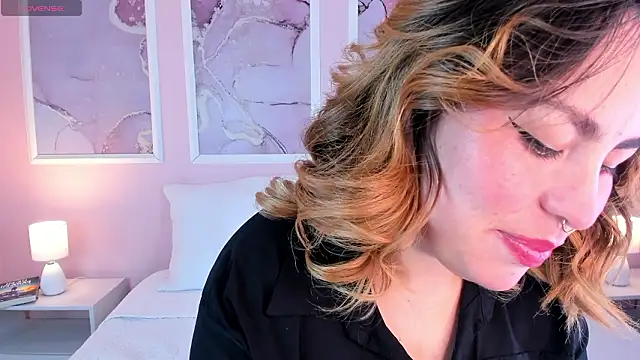 Kennya Rodriguez online show from 02-03-26, 04:32