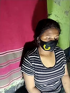 Romantic-Couple999 online show from 02-11-26, 05:35