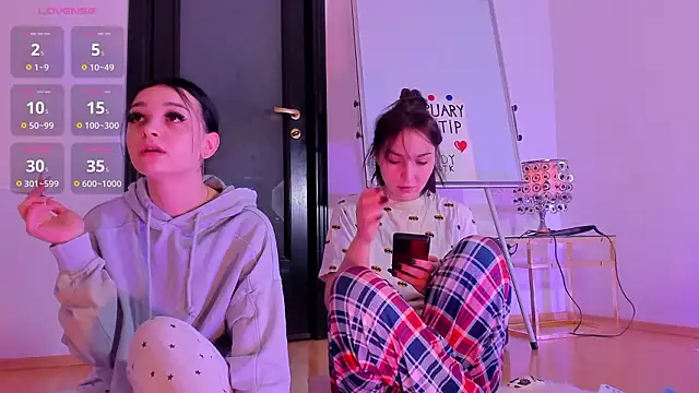 Peanaughty online show from 02-27-26, 07:41