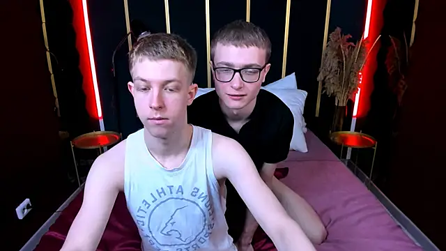 Snapshot of Emmit_Barker chatting on 03-31-26, 11:01 Emmit Barker online show from 03-31-26, 11:01