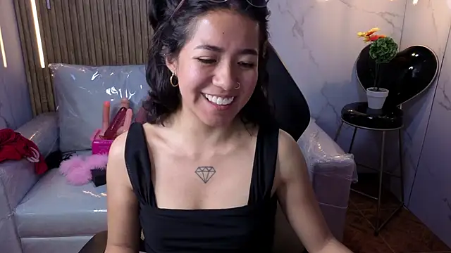 Lynn turner online show from 03-28-26, 02:40