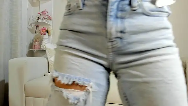 Mia Rosee1 online show from 03-18-26, 11:16