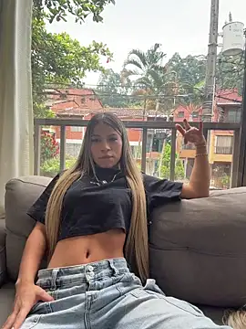 Mia Rosee1 online show from 05-10-26, 06:21