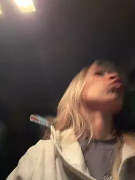 Mia Rosee1 online show from 06-03-26, 11:53