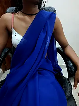 Snapshot of -Sapna001 chatting on 06-10-26, 03:02 -Sapna001 online show from 06-10-26, 03:02