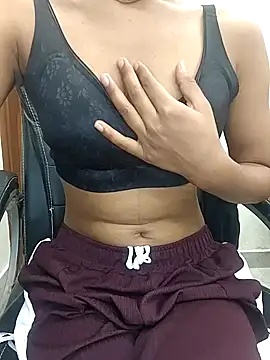 Snapshot of -Sapna001 chatting on 04-20-26, 07:48 -Sapna001 online show from 04-20-26, 07:48