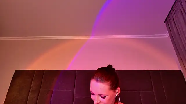 Snapshot of Vixsariaaa chatting on 02-02-26, 03:55 Vixsariaaa online show from 02-02-26, 03:55