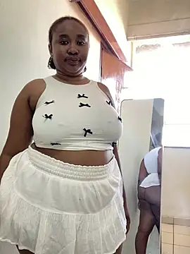 MeekyCurvyAss online show from 05-06-26, 01:26