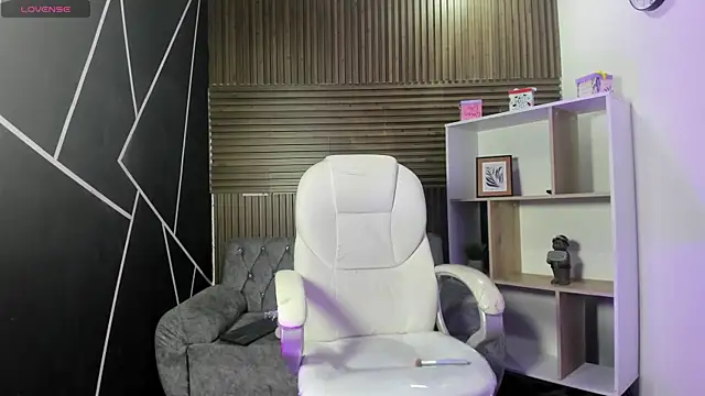 Snapshot of GemmaBrown chatting on 02-10-26, 12:59 GemmaBrown online show from 02-10-26, 12:59