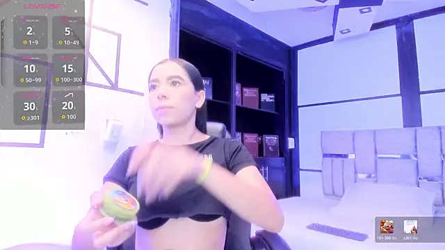 Snapshot of GemmaBrown chatting on 02-12-26, 01:00 GemmaBrown online show from 02-12-26, 01:00