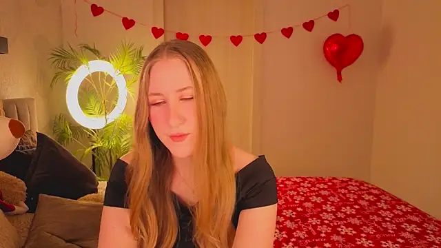 CassieReborn online show from 02-25-26, 03:45