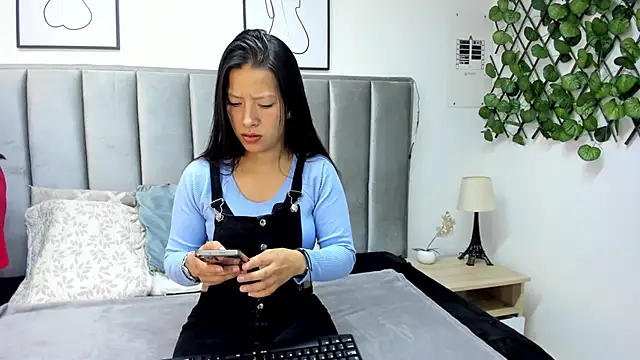 double temptation  online show from 02-25-26, 12:38