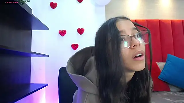 Luna Millers online show from 03-01-26, 04:12