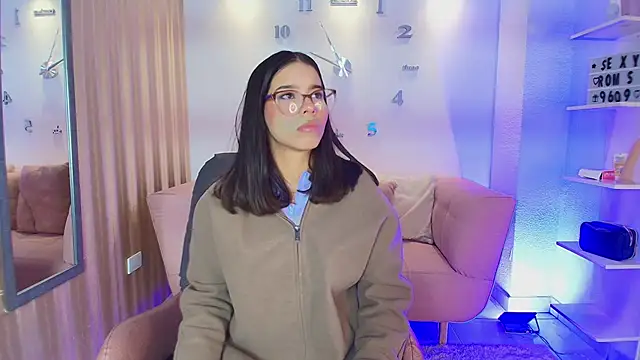 Luna Millers online show from 03-23-26, 03:50