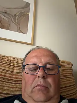 YachtCaptain10 online show from 05-08-26, 06:56