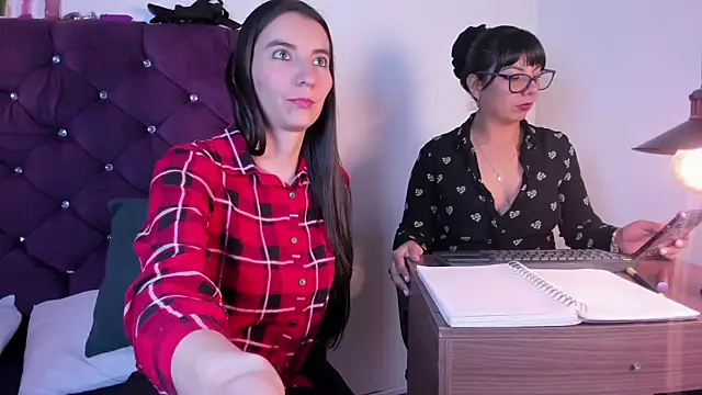 Snapshot of Valkiria-and-Dione chatting on 02-09-26, 07:34 Valkiria-and-Dione online show from 02-09-26, 07:34