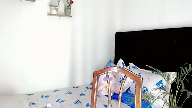 NathalialLooes online show from 07-05-26, 04:19