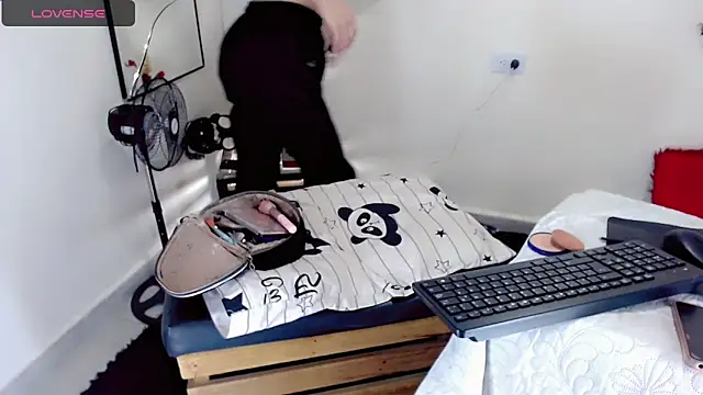 NathalialLooes online show from 03-03-26, 05:36