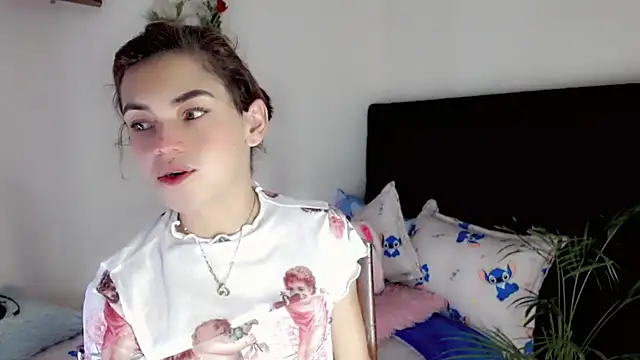 NathalialLooes online show from 07-08-26, 05:30