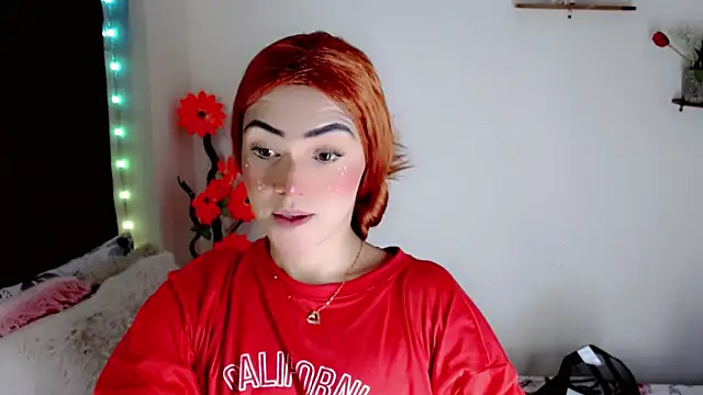 NathalialLooes online show from 06-18-26, 07:40
