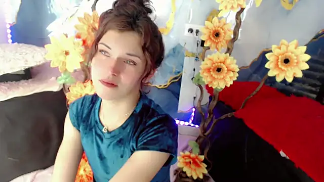NathalialLooes online show from 06-14-26, 05:41